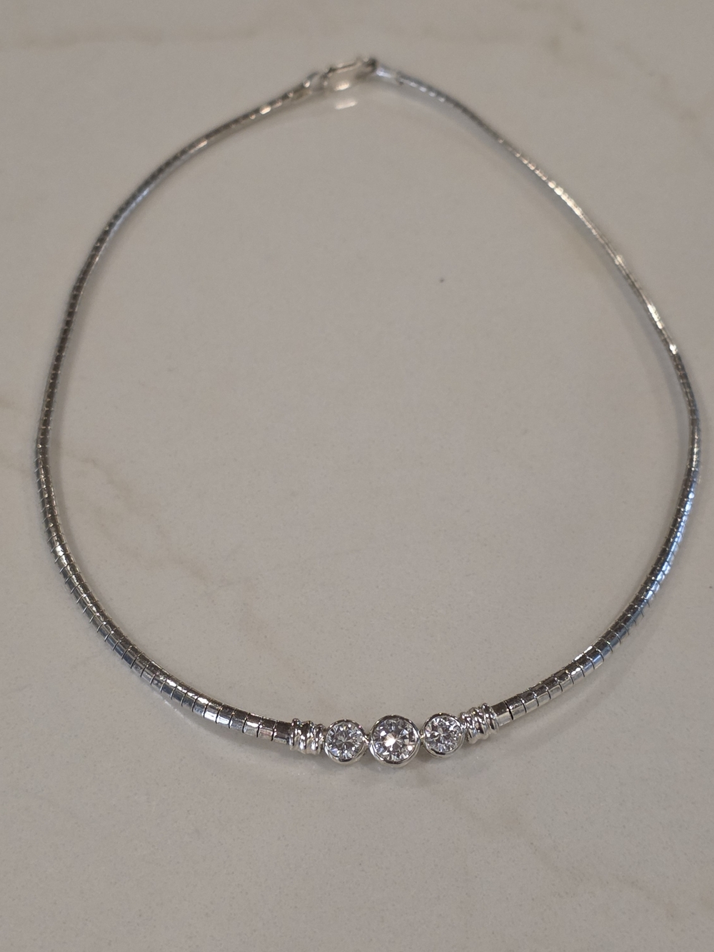 Vintage Y2K 925 Sterling Silver Three Stone Cubic Zirconia CZ Omega Necklace